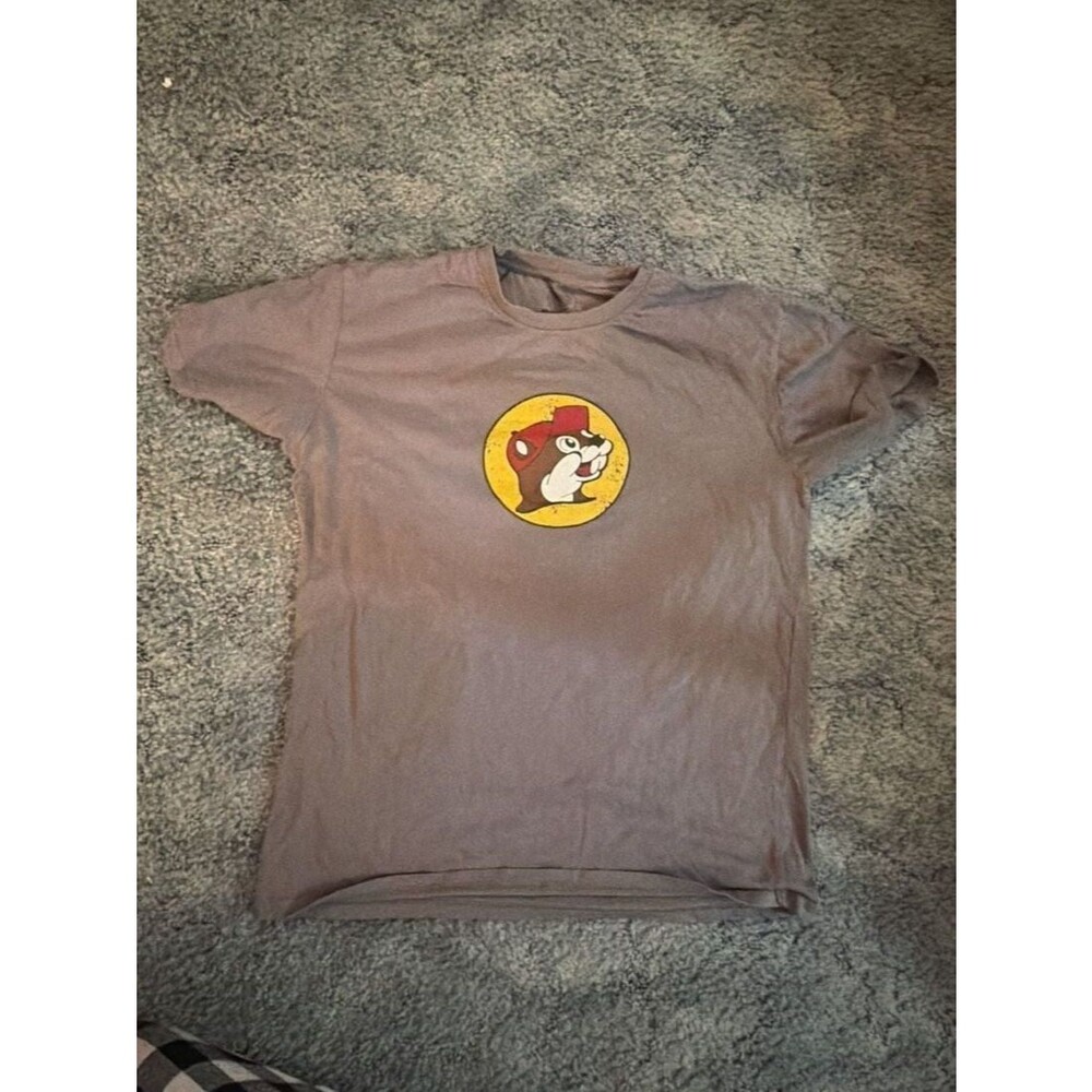 Buc-ee's Spotted at Buc-ee's Bigfoot Graphic T-Shirt Gray Medium